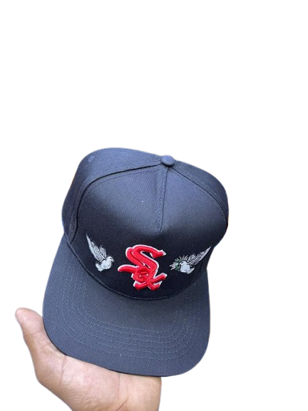 Chicago White Sox Sox Dove Edition Snapback Cap – All Black & Red